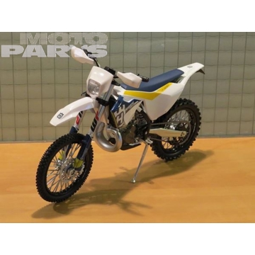 Фото Модель мотоцикла HUSQVARNA TE 300/17, 1:12 (14+)